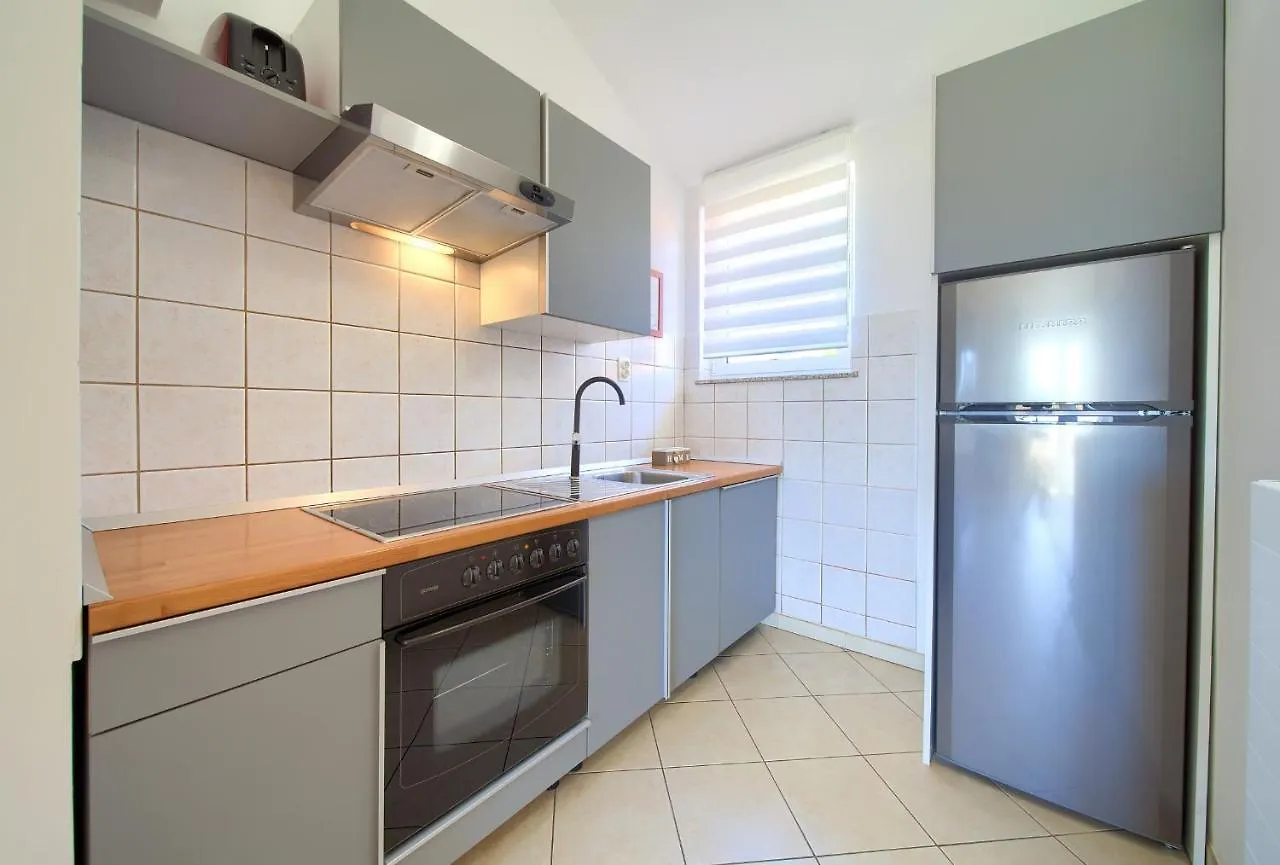 Apartments Adria Danka Krk Town 0*,